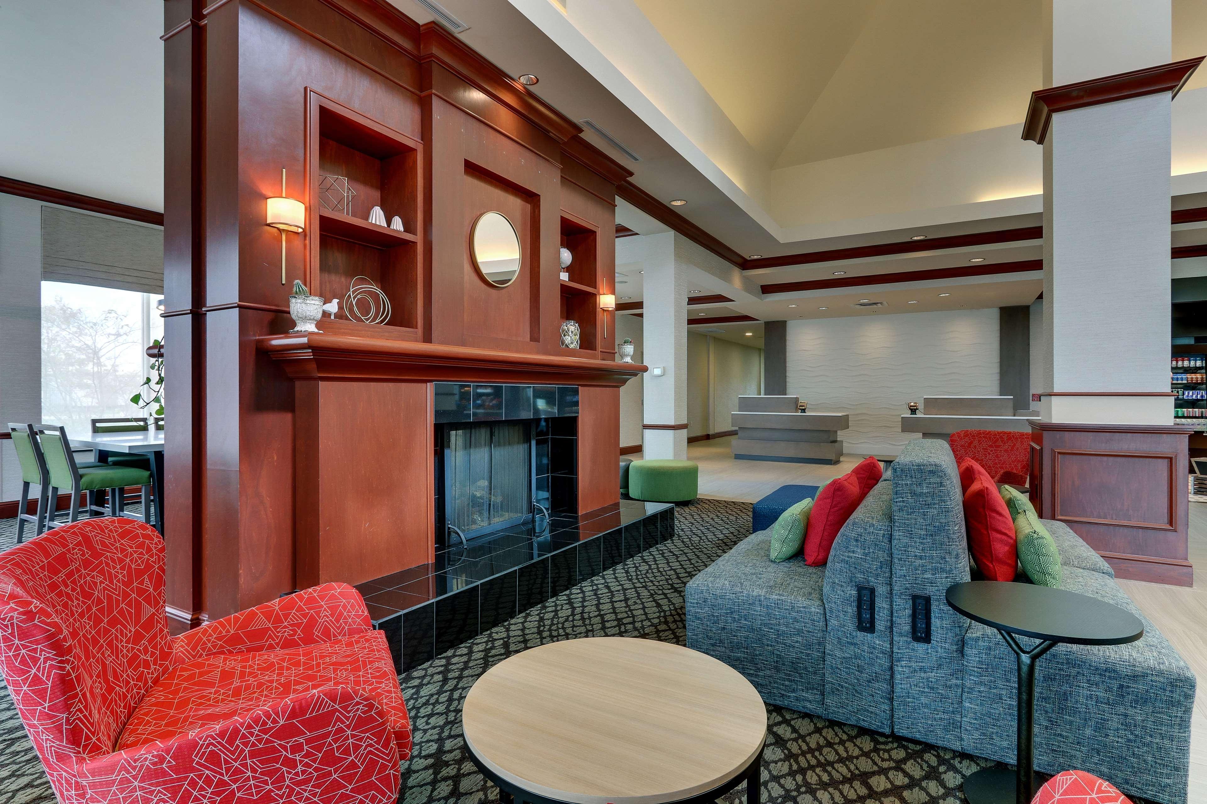 Hilton Garden Inn Indianapolis Airport Плейнфийлд Екстериор снимка