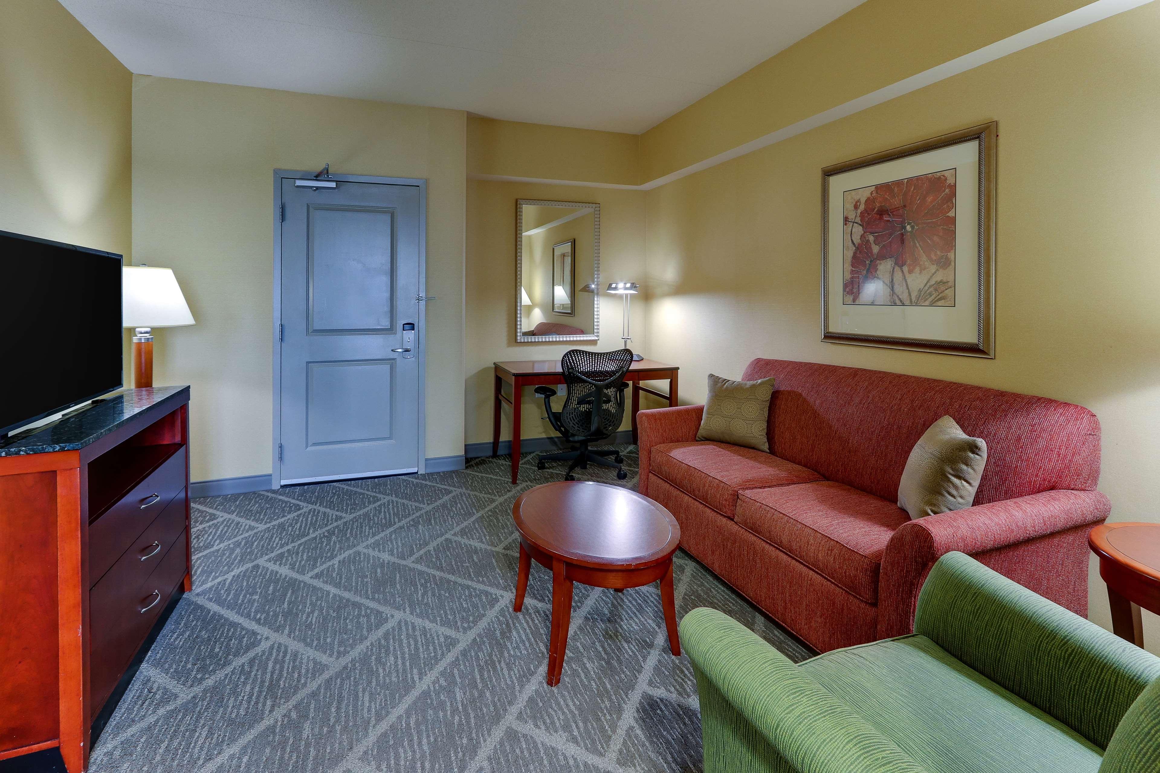 Hilton Garden Inn Indianapolis Airport Плейнфийлд Екстериор снимка