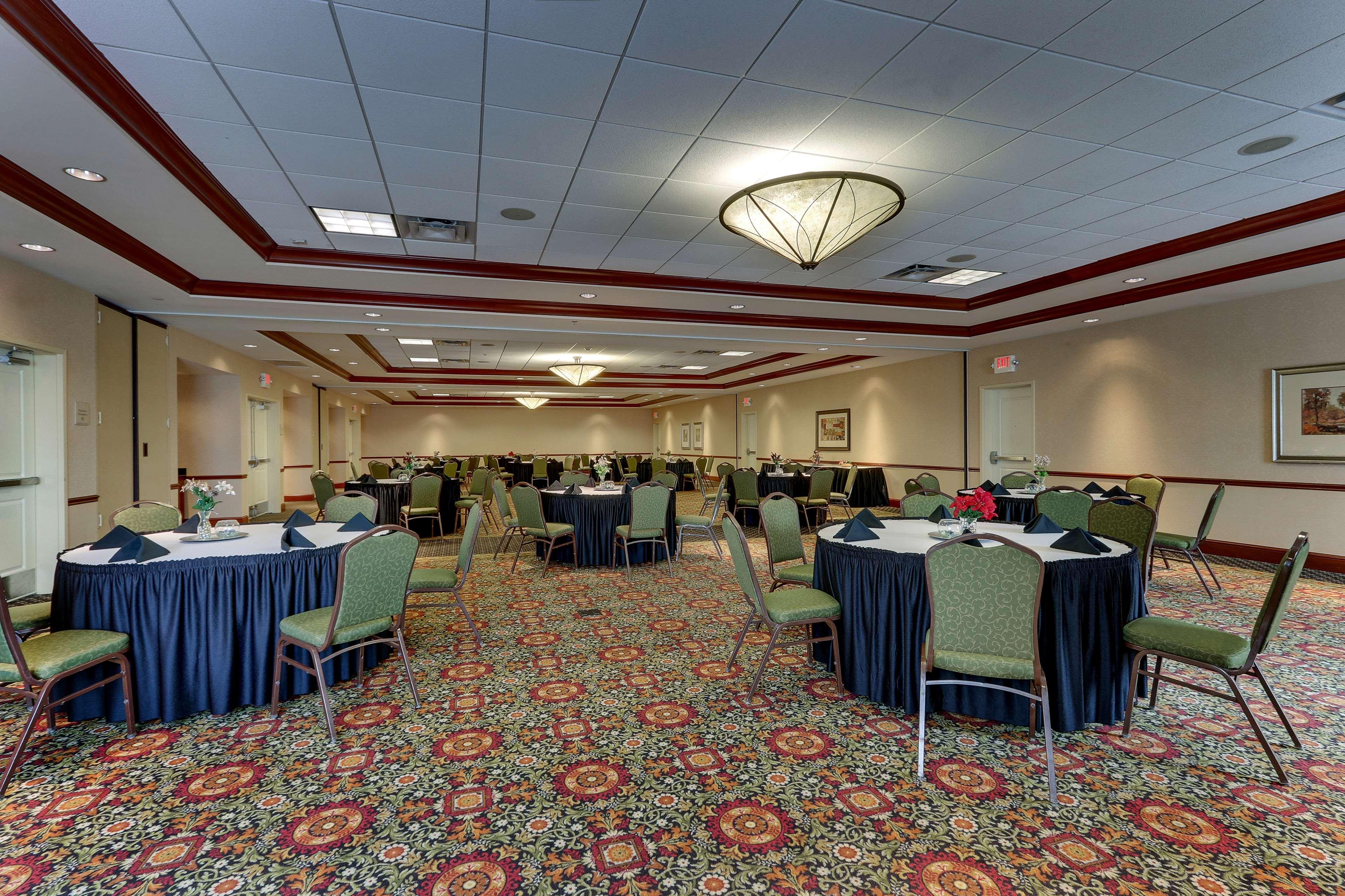 Hilton Garden Inn Indianapolis Airport Плейнфийлд Екстериор снимка