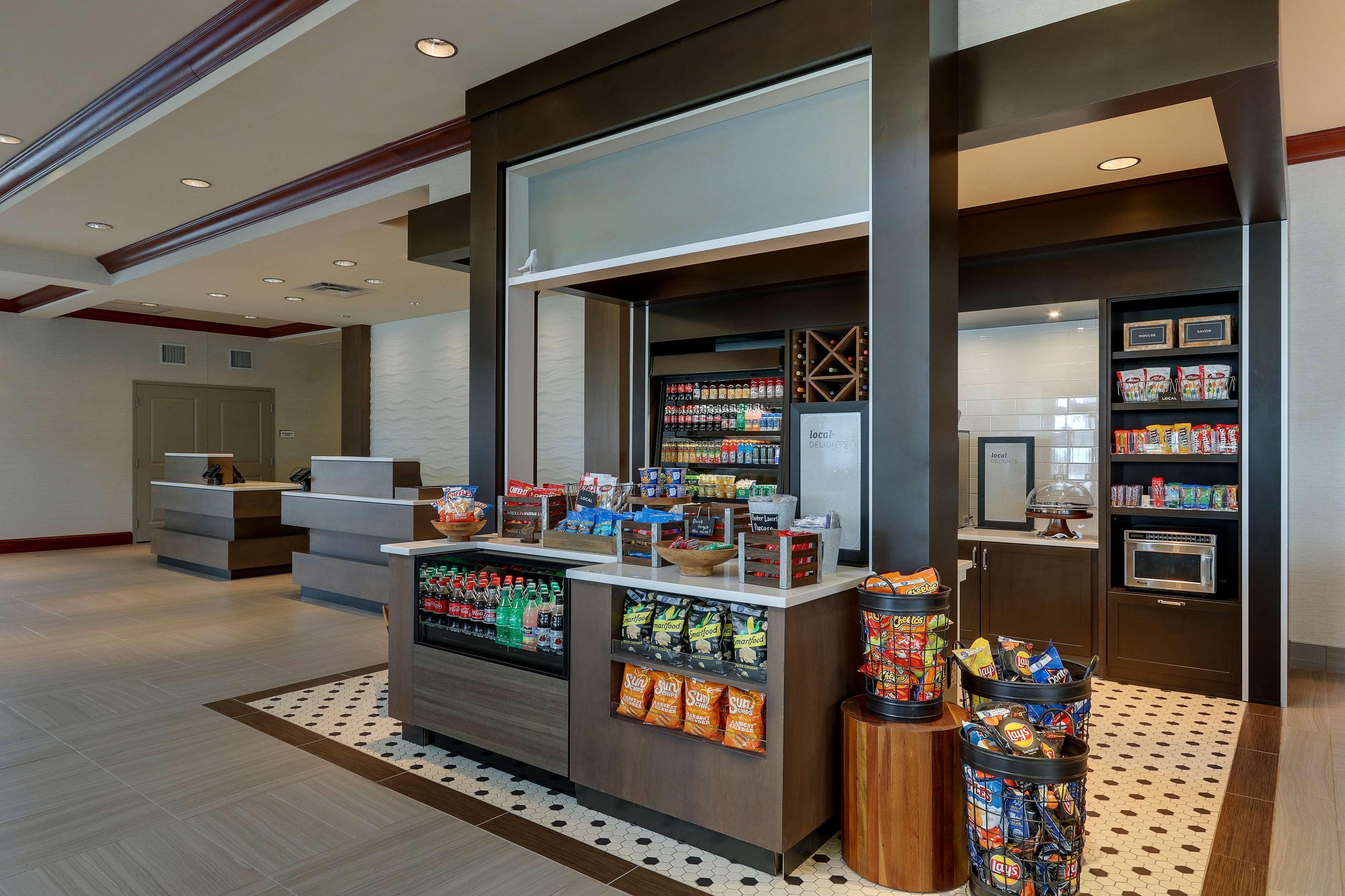 Hilton Garden Inn Indianapolis Airport Плейнфийлд Екстериор снимка