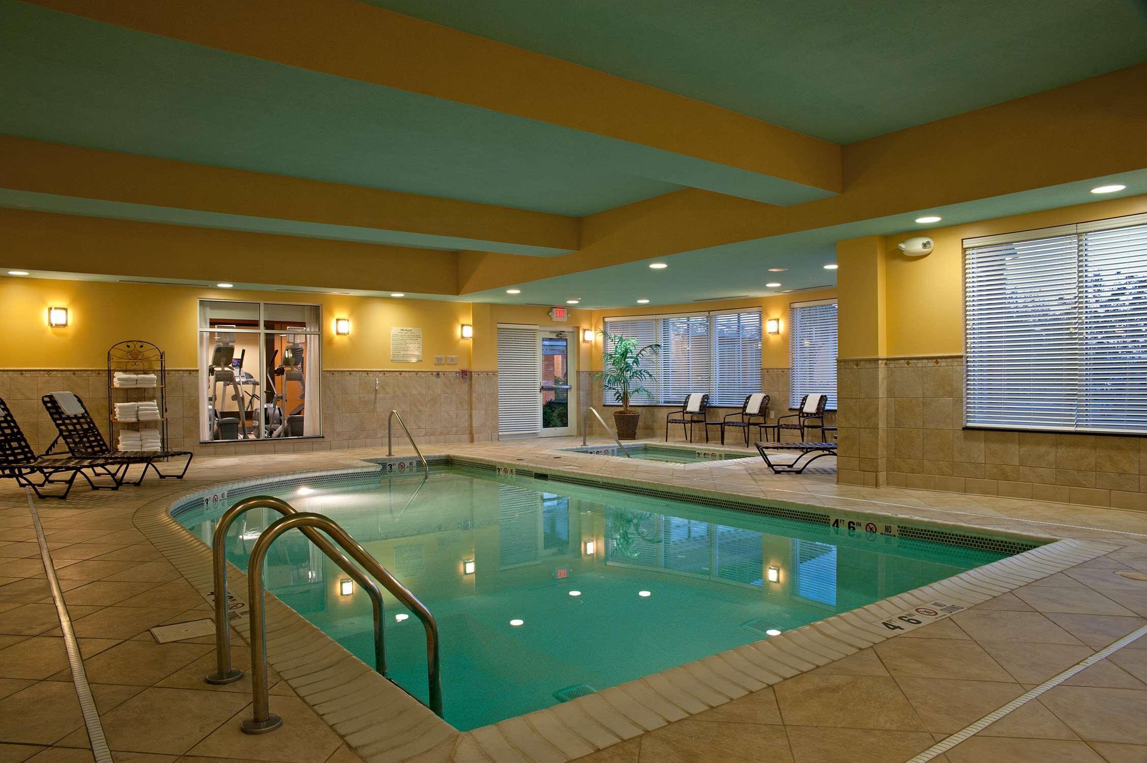 Hilton Garden Inn Indianapolis Airport Плейнфийлд Екстериор снимка