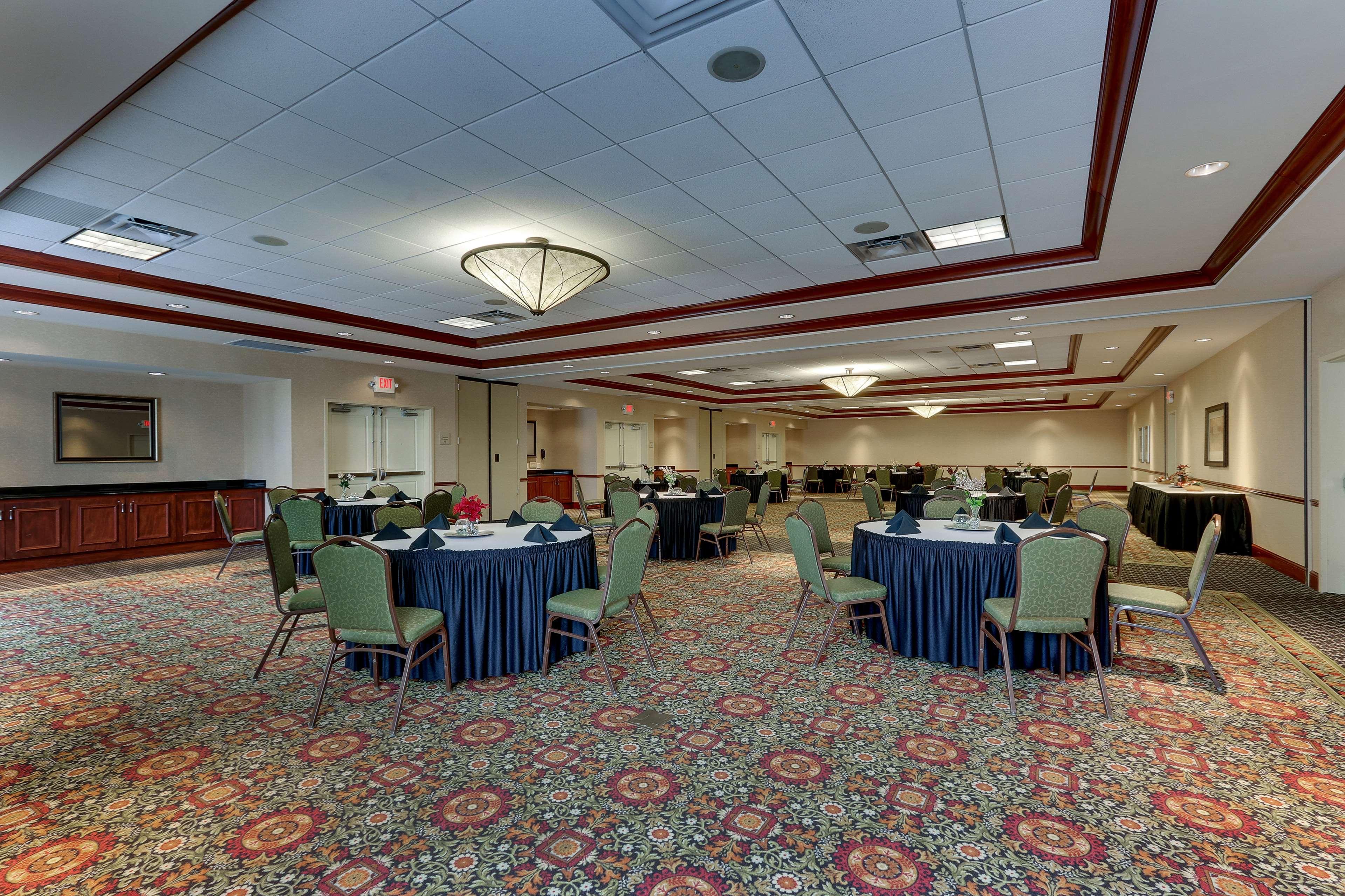 Hilton Garden Inn Indianapolis Airport Плейнфийлд Екстериор снимка