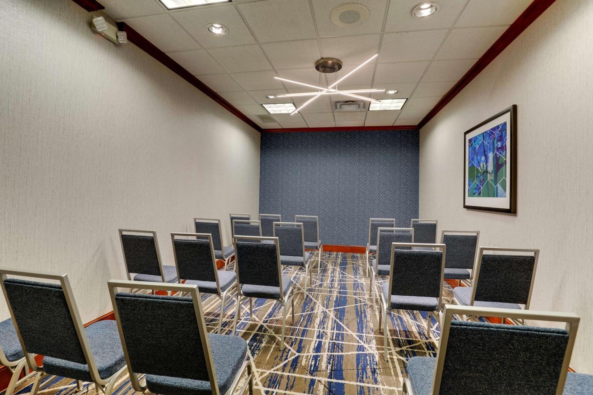 Hilton Garden Inn Indianapolis Airport Плейнфийлд Екстериор снимка